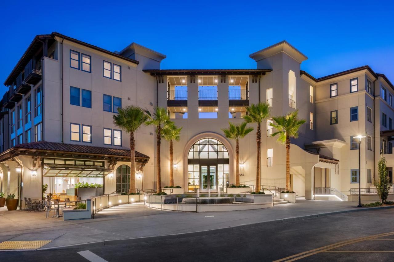 Locale Apartment Menlo Park